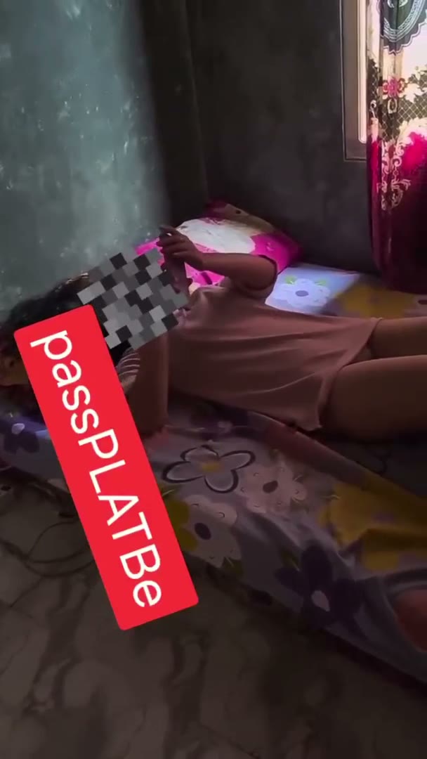 Animotica Ngentot Sambil Main Hp